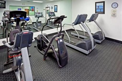фото отеля Holiday Inn Express Stony Brook