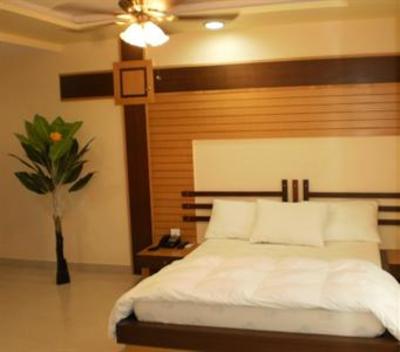 фото отеля Hotel Hill Top International