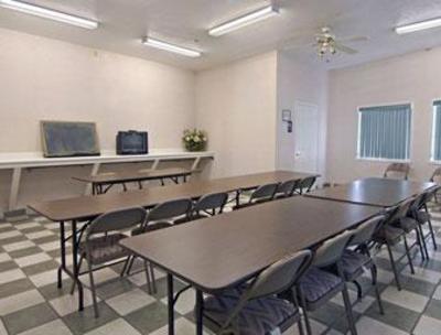 фото отеля Travelodge Merced Yosemite