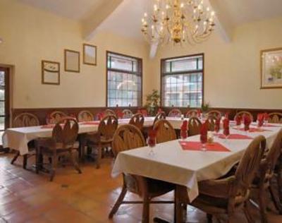 фото отеля Travelodge Merced Yosemite
