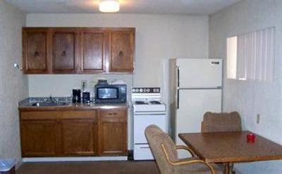фото отеля Brunner's Inn & Suites