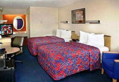фото отеля Red Roof Inn Milford