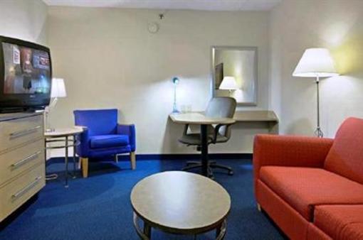 фото отеля Red Roof Inn Milford