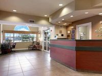 Microtel Inn & Suites Zephyrhills