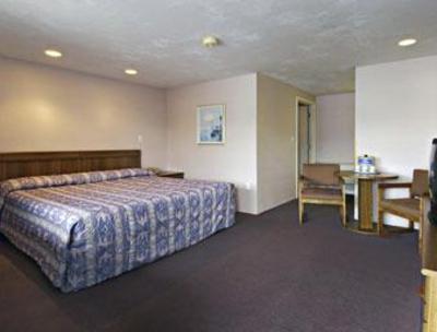 фото отеля Howard Johnson Inn Cape Cod West Yarmouth