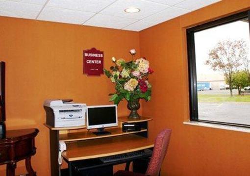 фото отеля Quality Inn Broken Arrow