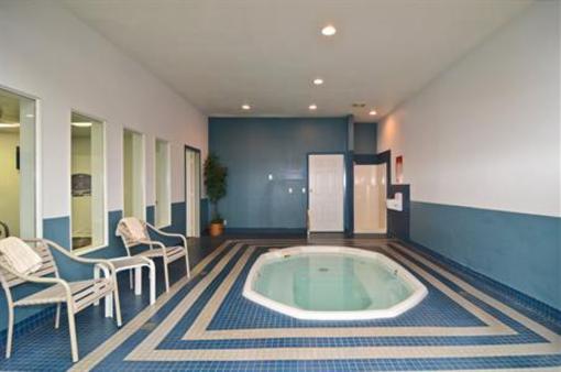 фото отеля BEST WESTERN Plus Salbasgeon Inn & Suites of Reedsport
