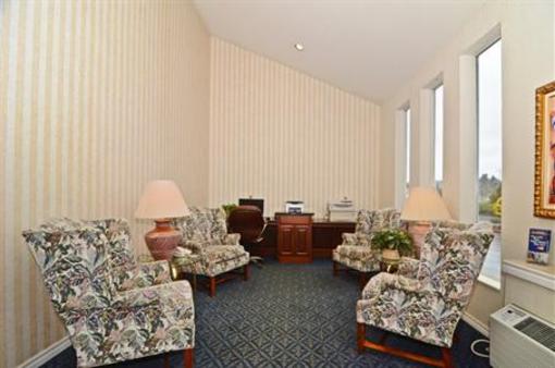 фото отеля BEST WESTERN Plus Salbasgeon Inn & Suites of Reedsport