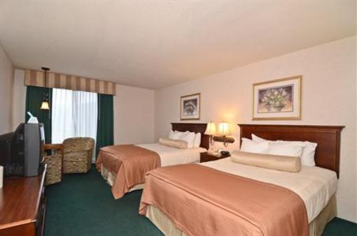 фото отеля BEST WESTERN Plus Salbasgeon Inn & Suites of Reedsport