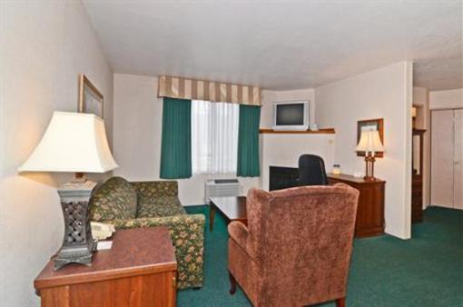 фото отеля BEST WESTERN Plus Salbasgeon Inn & Suites of Reedsport