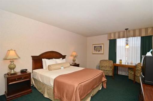 фото отеля BEST WESTERN Plus Salbasgeon Inn & Suites of Reedsport
