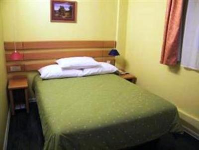 фото отеля Home Inn Guagnzhou Tee Mall
