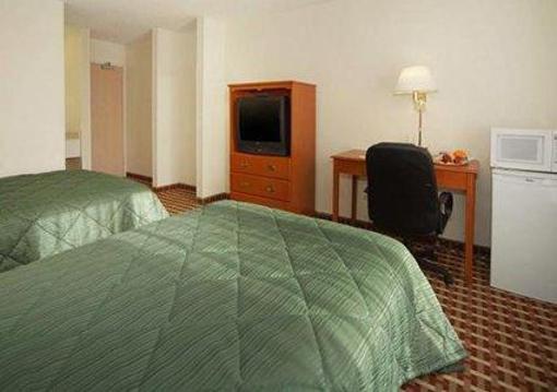 фото отеля Quality Inn Northlake