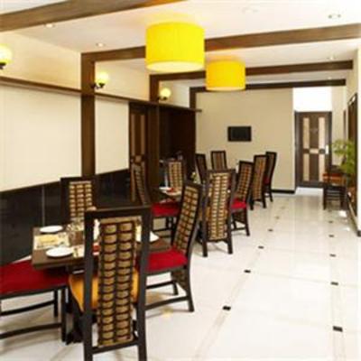 фото отеля Richmond Hotel Puducherry