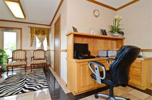 фото отеля BEST WESTERN Inn of Old Vincennes