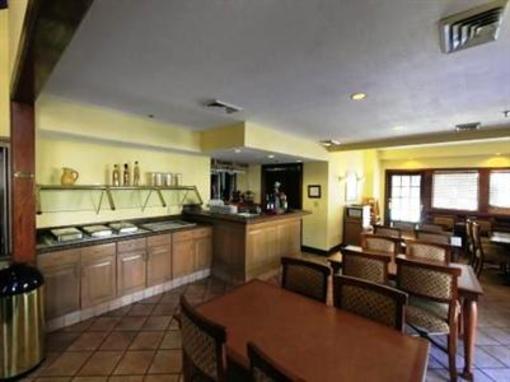 фото отеля Chase Suite Hotel Newark