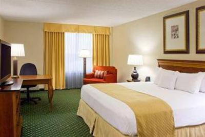 фото отеля Doubletree Somerset Executive Meeting Center