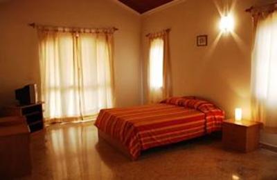 фото отеля Aguada Anchorage - The Villa Resort