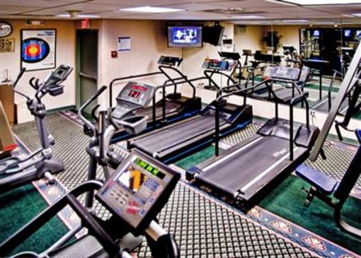 фото отеля Holiday Inn Long Island-Islip Airport