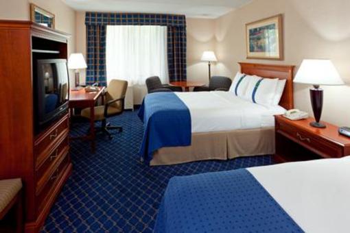 фото отеля Holiday Inn Long Island-Islip Airport