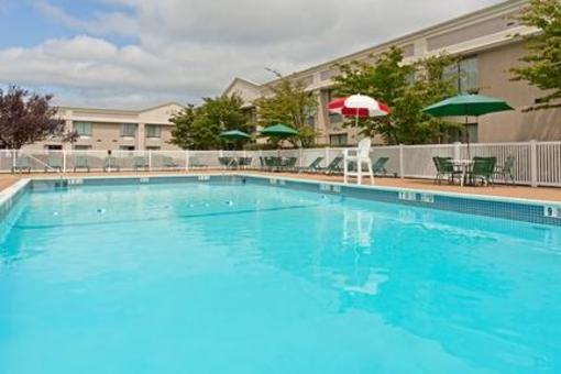 фото отеля Holiday Inn Long Island-Islip Airport
