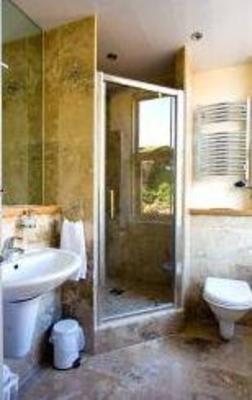 фото отеля May Cottage Bed & Breakfast Bowness-on-Windermere