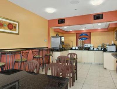 фото отеля Baymont Inn & Suites Universal Studios