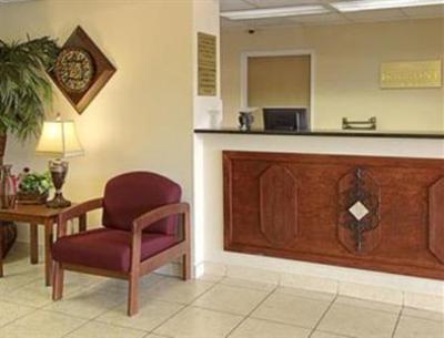 фото отеля Baymont Inn & Suites Universal Studios