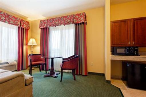 фото отеля Holiday Inn Express Hotel & Suites San Antonio South