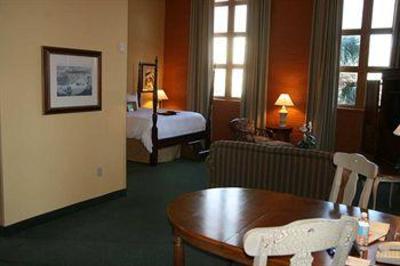 фото отеля Hampton Inn & Suites - New Orleans Convention Center