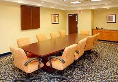 фото отеля SpringHill Suites Laredo