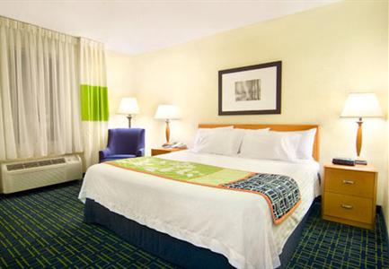 фото отеля Fairfield Inn & Suites Emporia (Virginia)