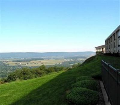 фото отеля Hampton Inn Hazleton