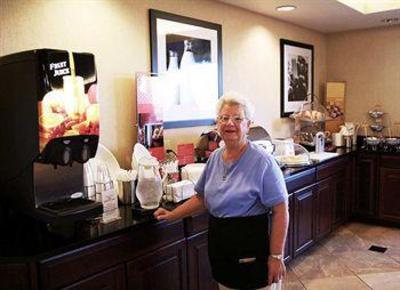 фото отеля Hampton Inn Hazleton