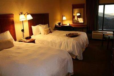фото отеля Hampton Inn Hazleton