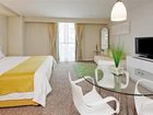 фото отеля Holiday Inn Express Hotel & Suites at the WTC