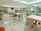 фото отеля Holiday Inn Express Hotel & Suites at the WTC