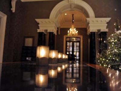 фото отеля Oulton Hall Hotel Leeds