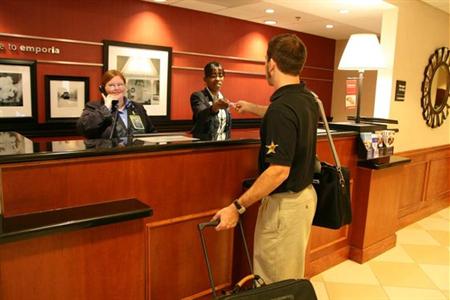 фото отеля Hampton Inn Emporia