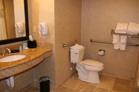 фото отеля Hampton Inn Emporia