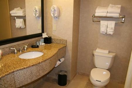 фото отеля Hampton Inn Emporia