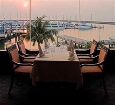 фото отеля Ocean Marina Yacht Club Hotel Sattahip