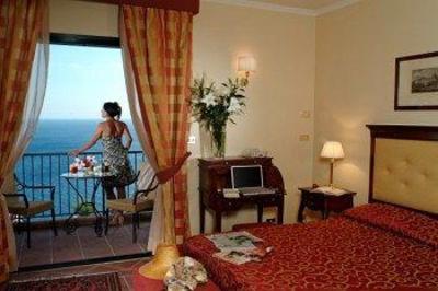 фото отеля Capo Dei Greci Hotel Sant'Alessio Siculo