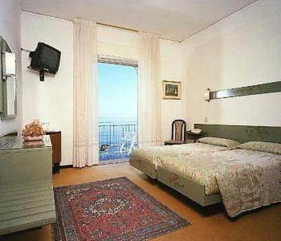 фото отеля Hotel Kennedy Sant'Alessio Siculo