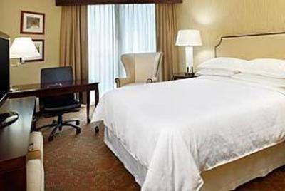 фото отеля Sheraton Houston Brookhollow Hotel