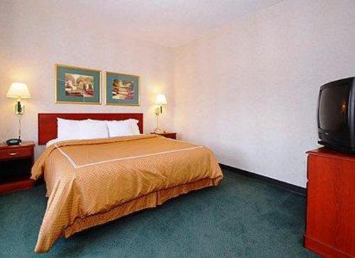 фото отеля Comfort Suites Ramsey