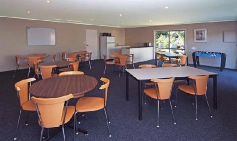 фото отеля Chelmswood Motel Taupo