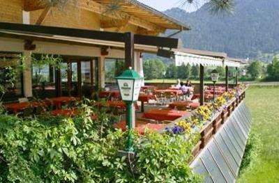 фото отеля Hotel Zum Senner Schlitters