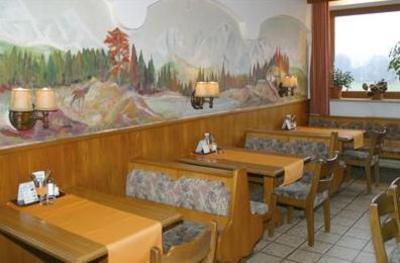 фото отеля Hotel Zum Senner Schlitters