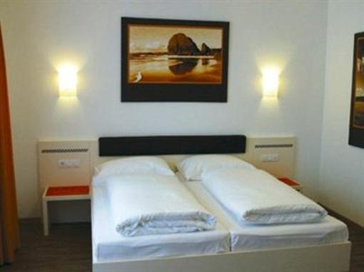 фото отеля Hotel Zum Senner Schlitters